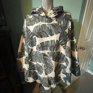 Voyage Poncho Birds of Paradise by Hershel in Ladies XS/S